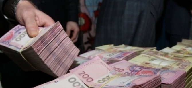 За месяц долги по зарплате выросли на 110 миллионов гривен