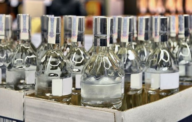 Кихтенко ввел запрет на продажу алкоголя военным