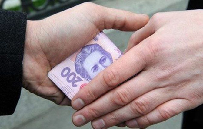 Украинцы не будут платить налогов: открытое письмо Яценюку и Яресько