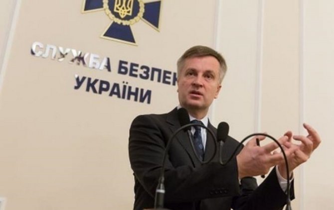 Добровольцы, не вступившие в официальные силовые структуры, будут разоружены – Наливайченко