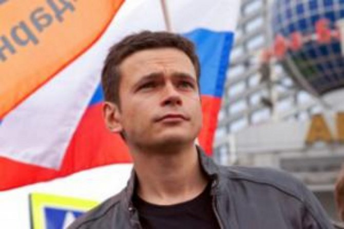 Илья Яшин: Поиск заказчиков убийства Немцова грозит Третьей чеченской