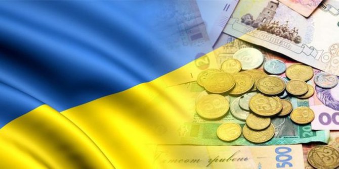 Годовая инфляция в Украине ускорилась почти наполовину