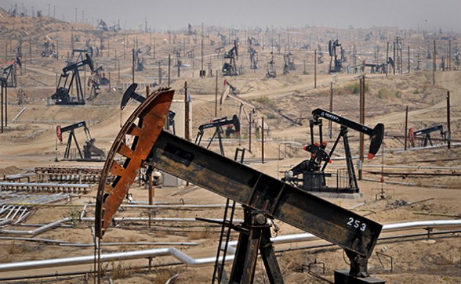 Саудовская Аравия бъет рекорды по добыче нефти