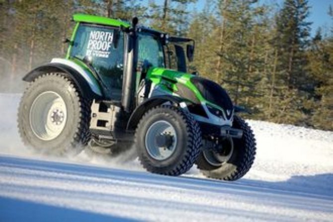 Финны побили на тракторе рекорд скорости