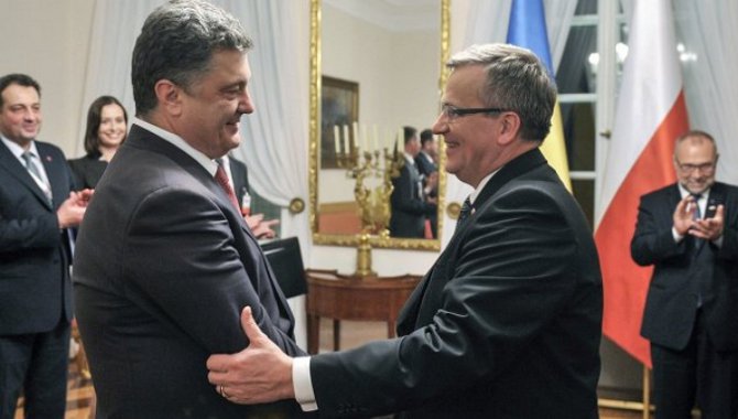 Украина может получить безвизовый режим в мае - Коморовский