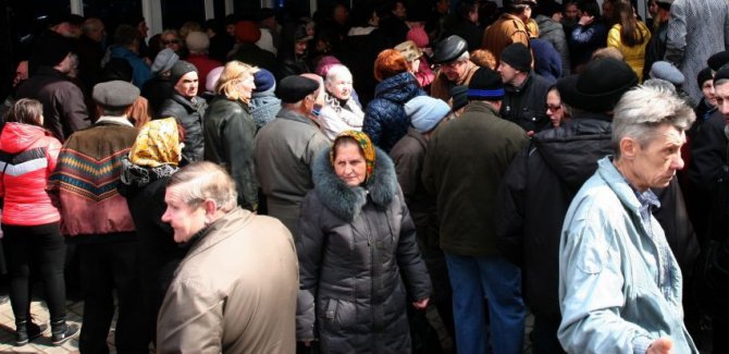 В Донецке за пенсиями от «ДНР» выстроились очереди