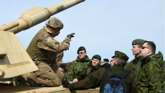В Литве начались учения с применением американских танков "Абрамс"