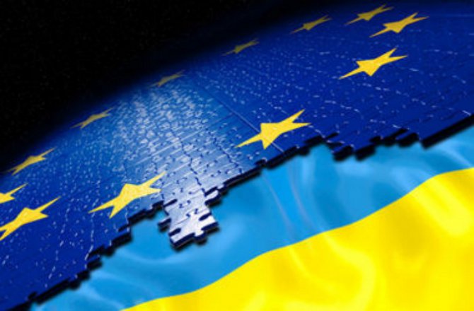 Дипломат объяснил, почему в ЕС не спешат ввести безвизовый режим для Украины