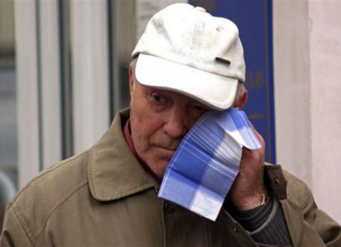 Скоро в Украине на одного работающего будет два пенсионера - Яценюк