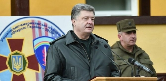 Порошенко пообещал круглосуточные наблюдательные пункты ОБСЕ на Донбассе