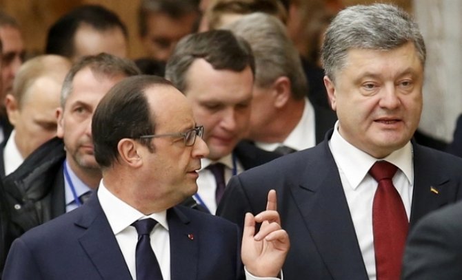 Порошенко и Олланд в Париже обсудят ситуацию на Донбассе