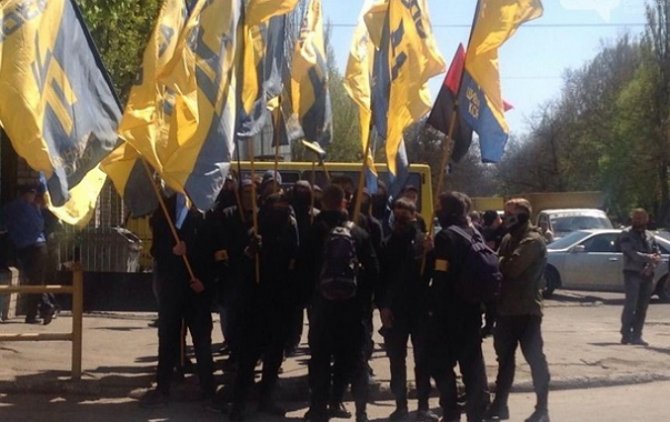 В Одессе задержали митингующих против повышения цен на хлеб