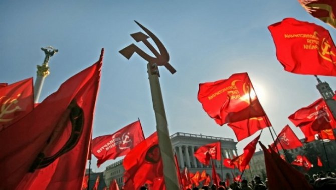 Коммунисты встретят 1 мая возле музея ВОВ в Киеве