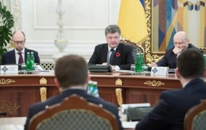 Монополиям в Украине будет положен конец - Порошенко