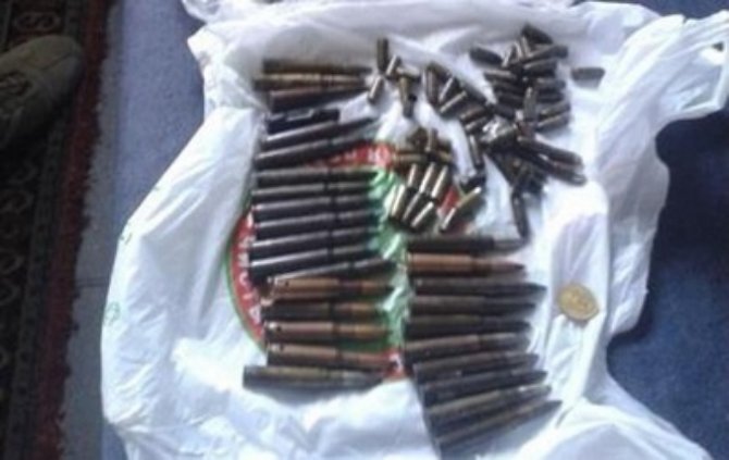 В Киеве в автомобиле нашли оружие и боеприпасы из АТО