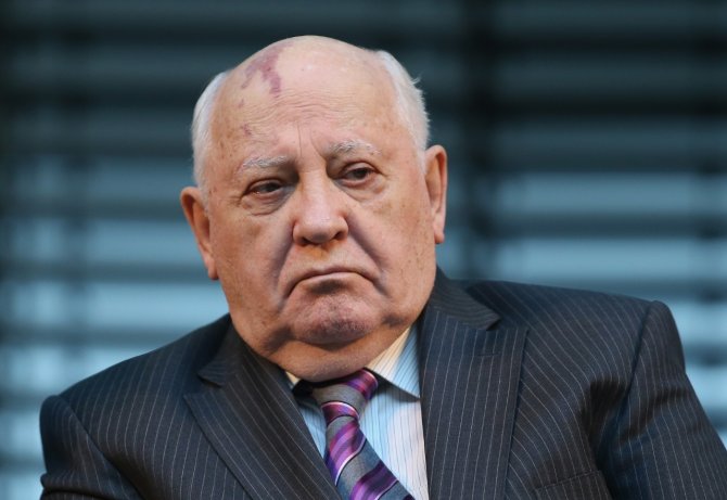 Горбачев назвал ошибкой антиалкогольную кампанию времен его правления