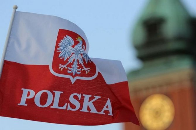 Польша упростила иностранцам трудоустройство без разрешения на работу