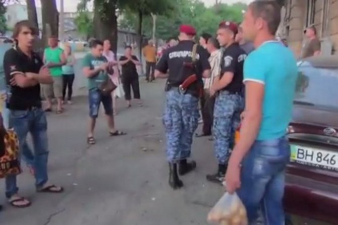 В Одессе спецназ не позволил толпе растерзать виновника кровавого ДТП