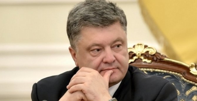 Порошенко запретил транзит военных РФ через Украину в Приднестровье