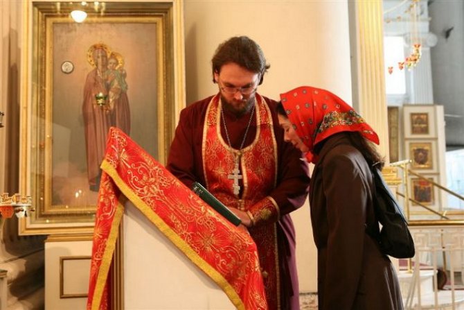 Церкви просят закрепить тайну исповеди в Конституции Украины