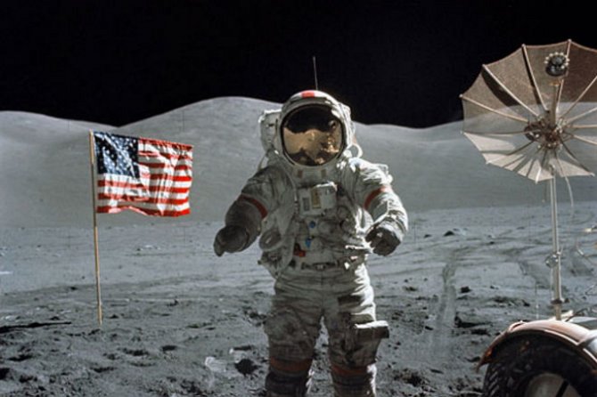 Россия хочет получить доказательства высадки американцев на Луну