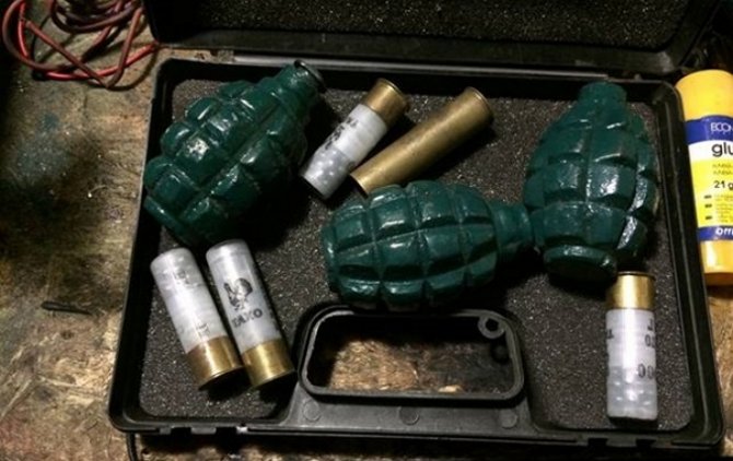 В Бердянске задержаны четыре милиционера за вывоз оружия из зоны АТО