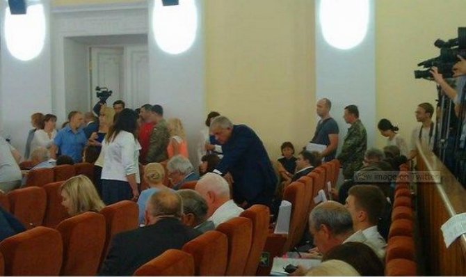 Кернес назвал цирком вручение повесток в военкомат депутатам Харьковского горсовета