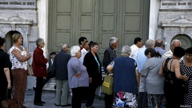Ципрас призвал греков сохранять спокойствие