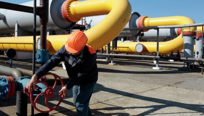 "Газпром" прекратил поставку газа в Украину