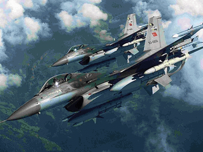 Шесть турецких истребителей нарушили воздушное пространство Греции