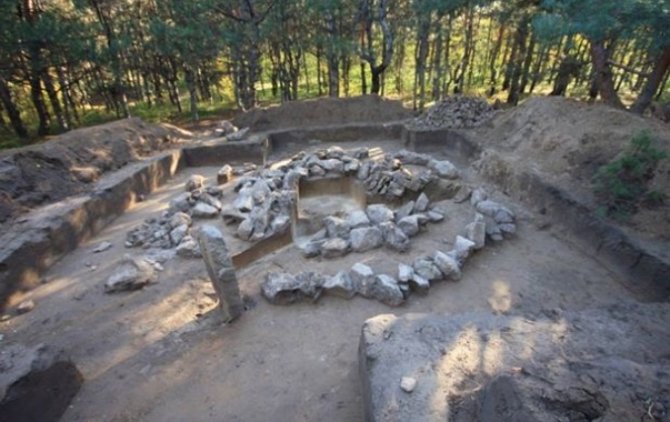 На Хортице археологи обнаружили уникальное захоронение III тысячелетия до нашей эры