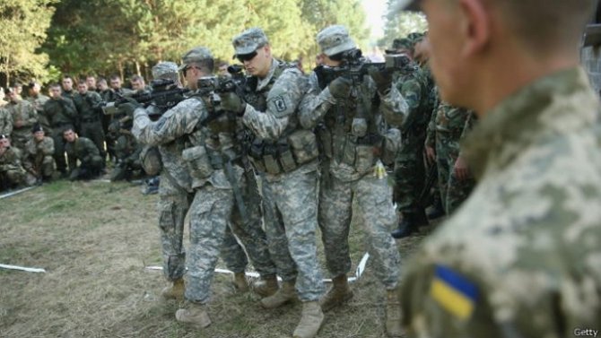 Американские инструкторы расширят программу тренировок украинских военных