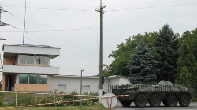 Силовики продолжают спецоперацию возле Мукачево