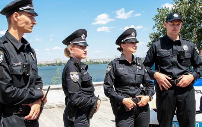 Конкурс в новую полицию Закарпатья составляет 7,5 человек на место