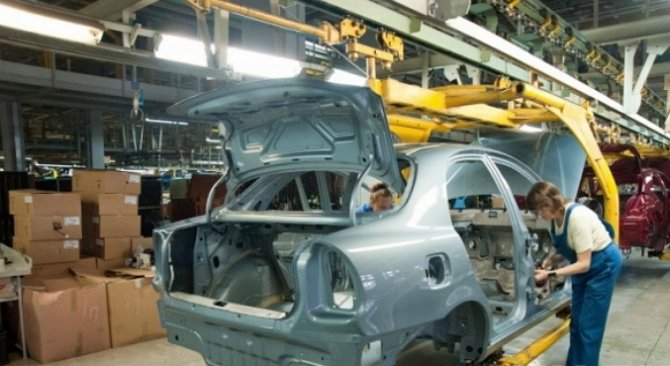 В 2015 году ЗАЗ сократит выпуск автомобилей до 7-8 тыс. единиц
