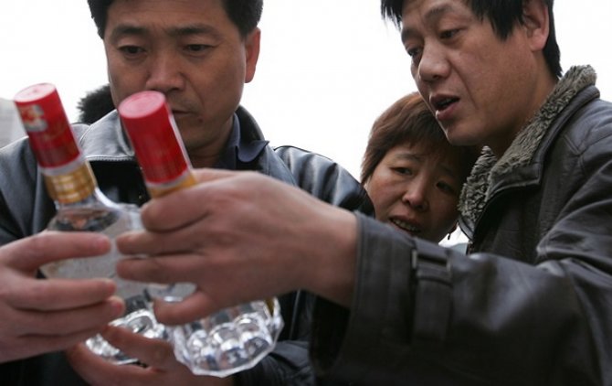 В китайском алкоголе обнаружили виагру