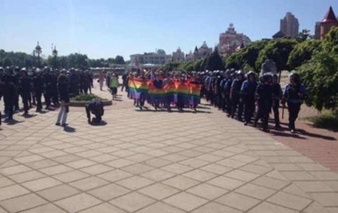 "Правый сектор" озаботился идеей гей-парада в Одессе