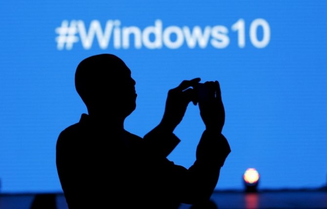 В РФ обвинили новую ОС Windows 10 в шпионаже