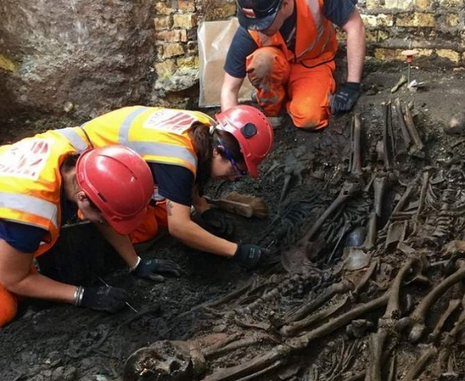 В центре Лондона нашли захоронение времен средневековой чумы