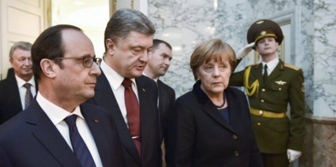 Порошенко, Меркель и Олланд обсудят ситуацию на Донбассе