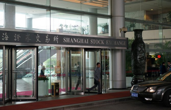На Шанхайской фондовой бирже торги демонстрируют рост индекса