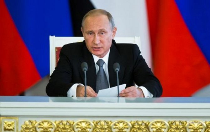 Путин внес в Госдуму законопроект об отказе от доллара в СНГ