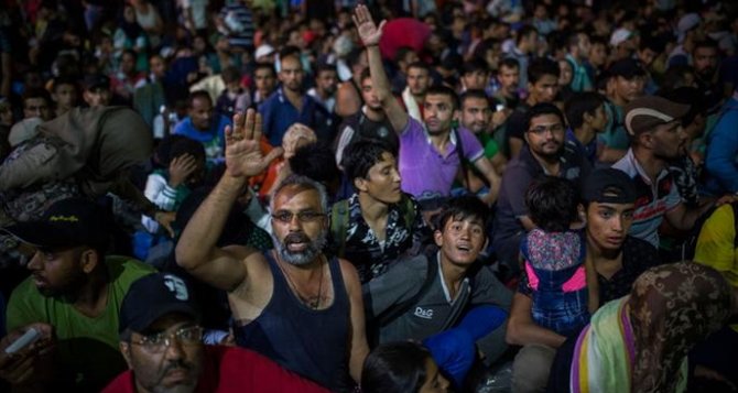 Австралия согласилась принять еще 12 тысяч сирийских беженцев