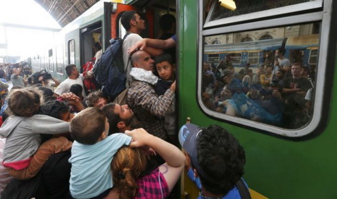 Венгрия хочет ввести режим кризисного положения из-за беженцев