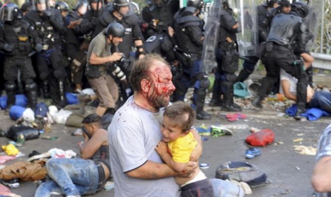 ООН обвинила Венгрию в применении насилия против беженцев