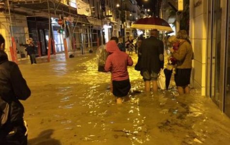 На юге Франции наводнение забрало жизни 16 человек