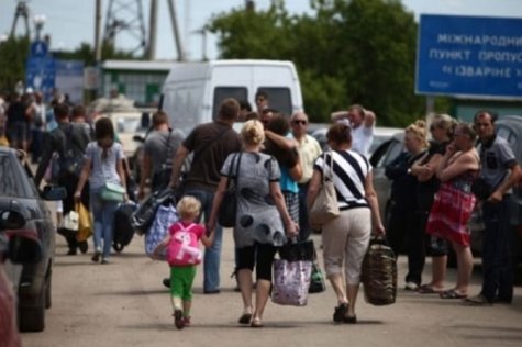 В Украине количество переселенцев вплотную приблизилось к 1 млн человек
