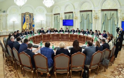 Порошенко призвал Кабмин и ВР ускорить выполнение плана по визовой либерализации
