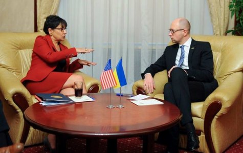 Яценюк рассказал об американцах в Украине