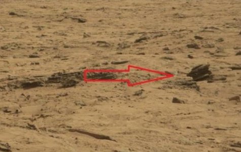 На снимках с Марса уфологи нашли "сбитый дрон"